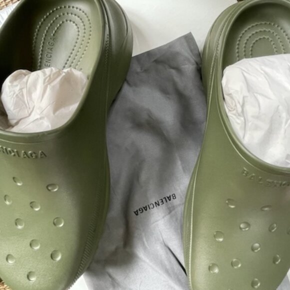LUXURY DESIGNER ALERT!  Balenciaga Mule Rubber Crocs - Picture 12 of 16